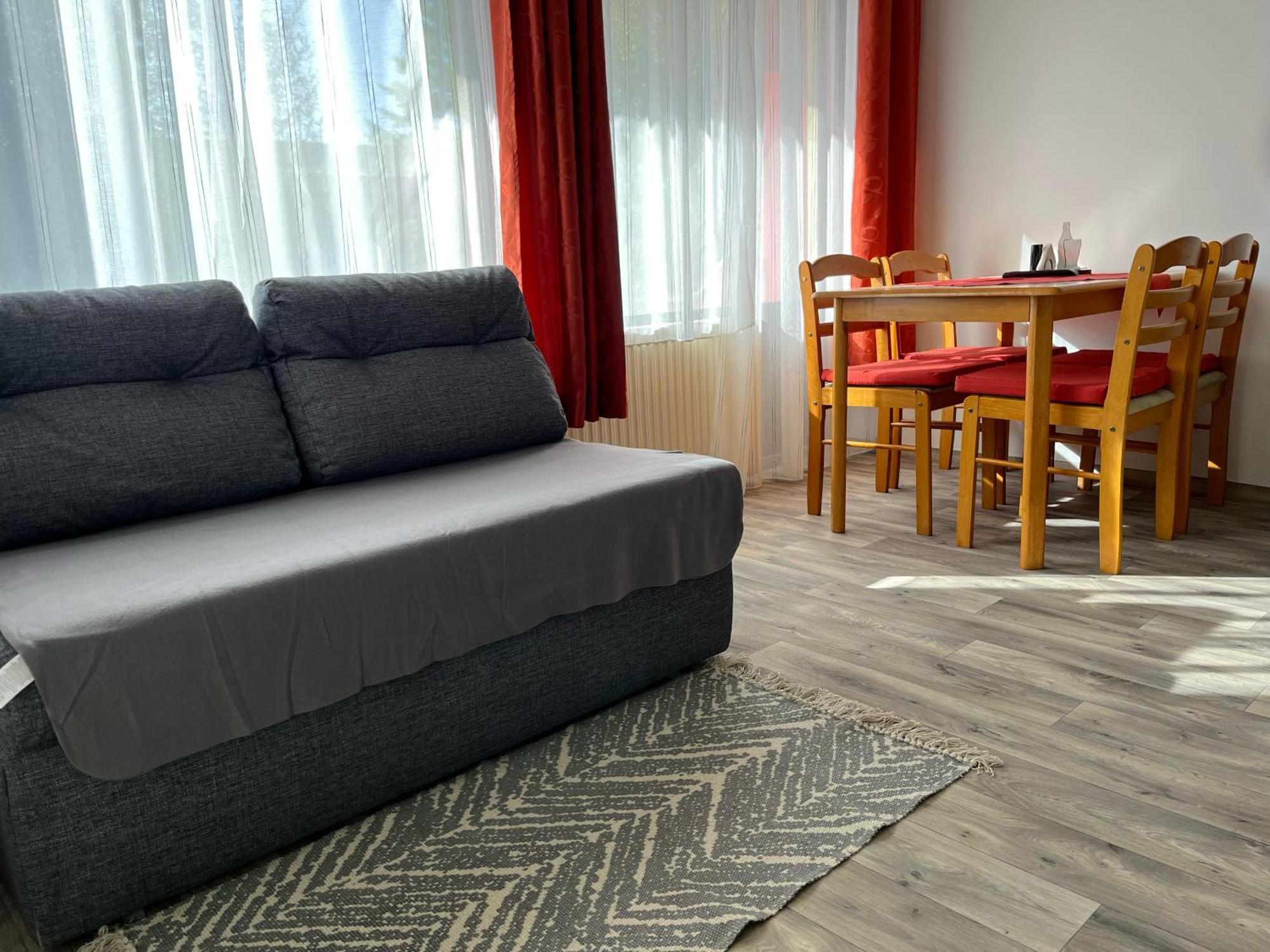 Centr00M Apartman Dunafoldvar エクステリア 写真