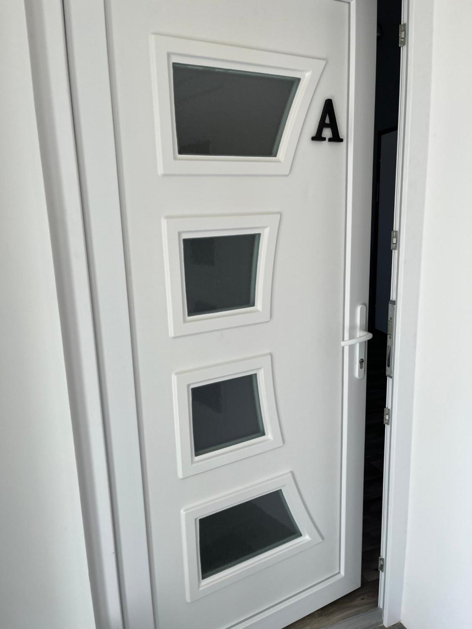 Centr00M Apartman Dunafoldvar 部屋 写真